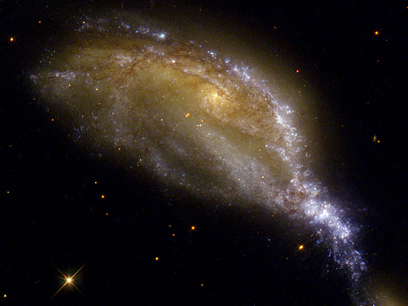 Collision de galaxies dans NGC 6745
