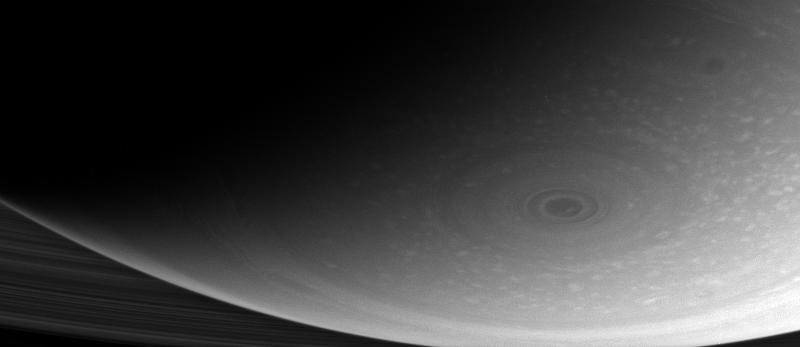 Saturne vue d’en dessous
