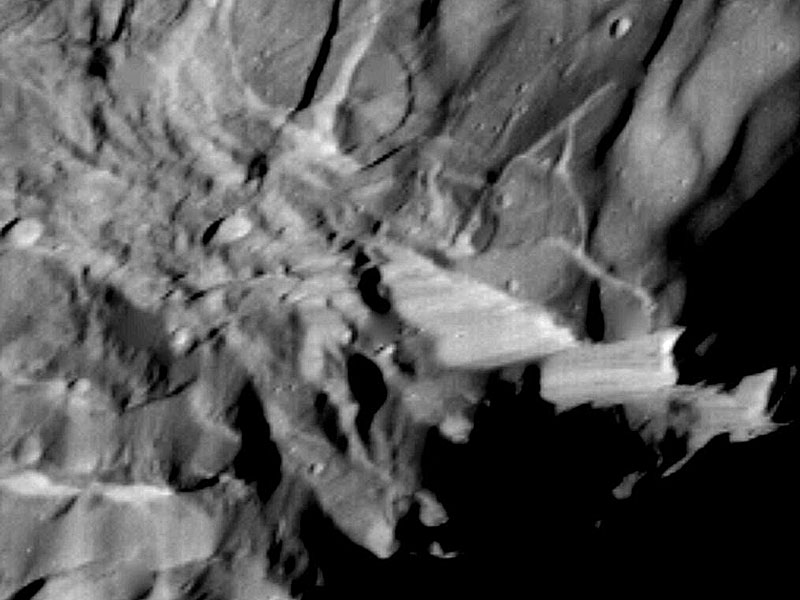 Verona Rupes, la plus haute falaise de tout le système solaire