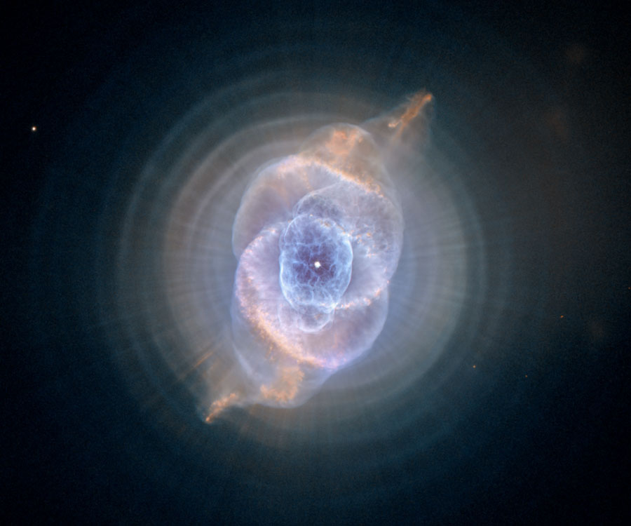 La Nébuleuse de l\'oeil de Chat vue par Hubble