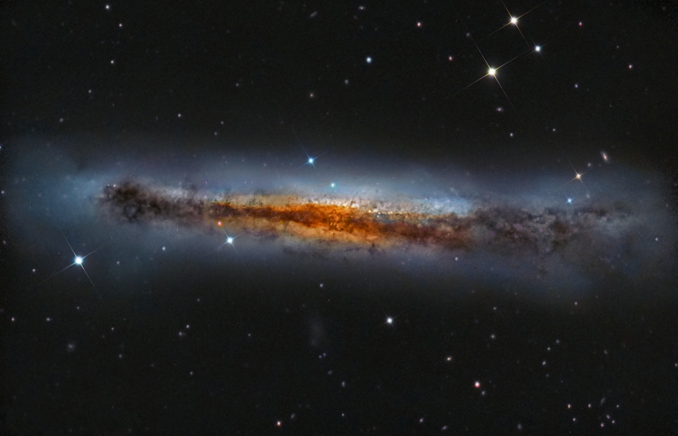 NGC 3628 vue de côté