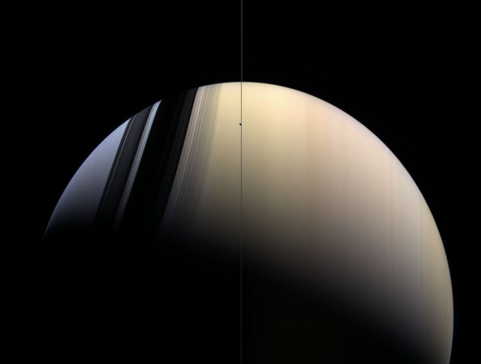 Saturne en or et bleu