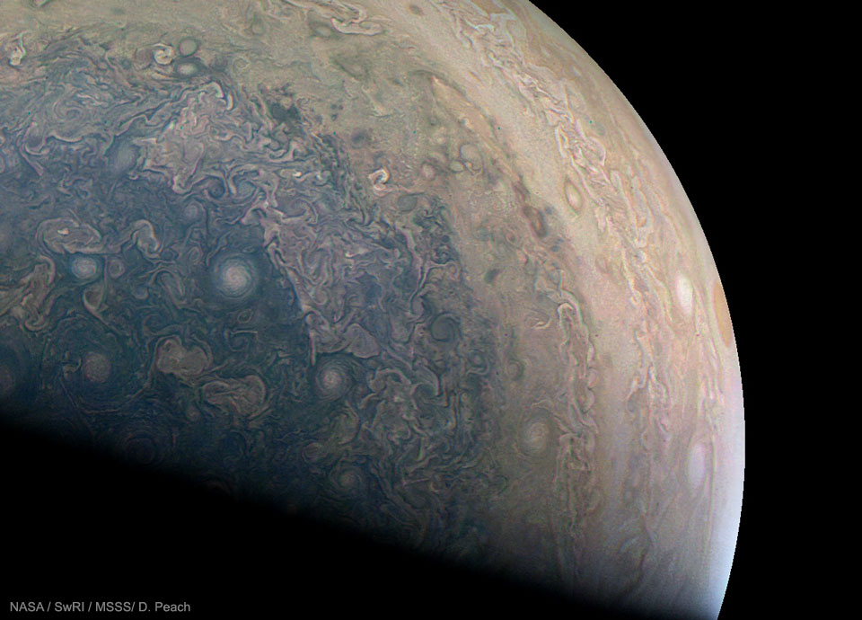 Fascinants nuages dans l\'hémisphère sud de Jupiter