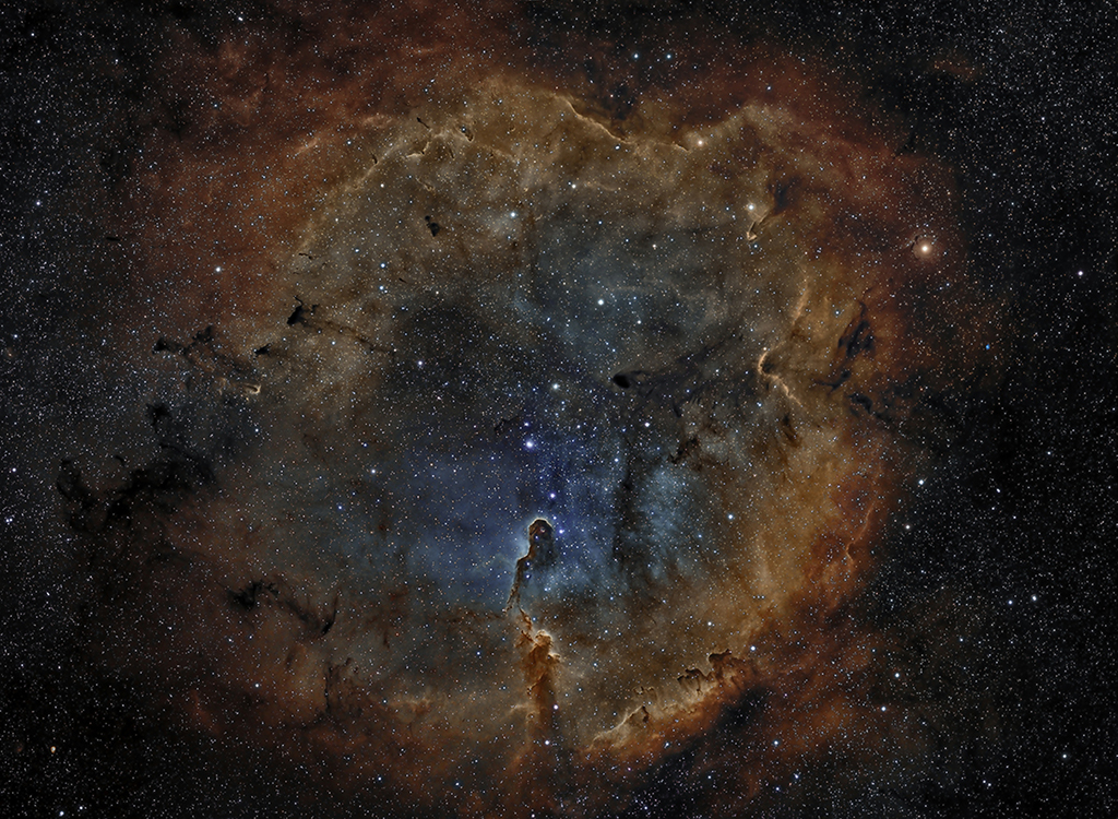 IC 1396, nébuleuse par émission