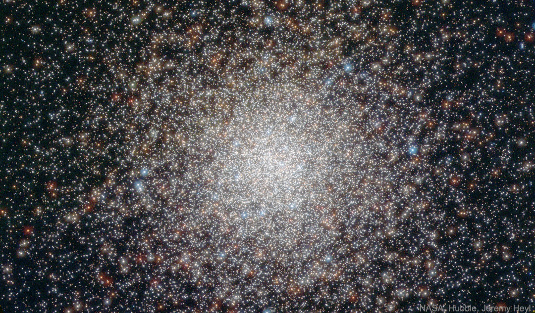 L\'amas globulaire NGC 362 vu par Hubble