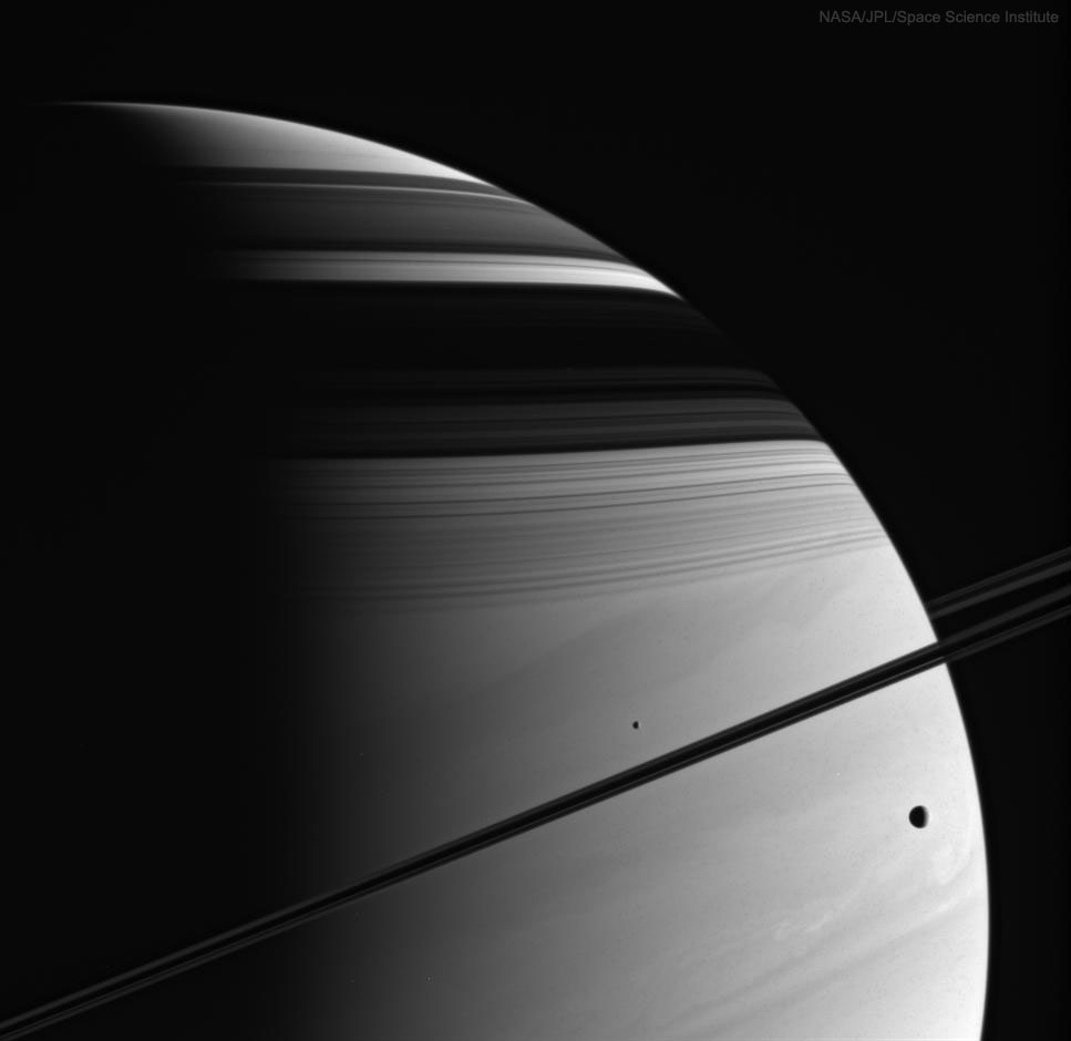 Autour de Saturne