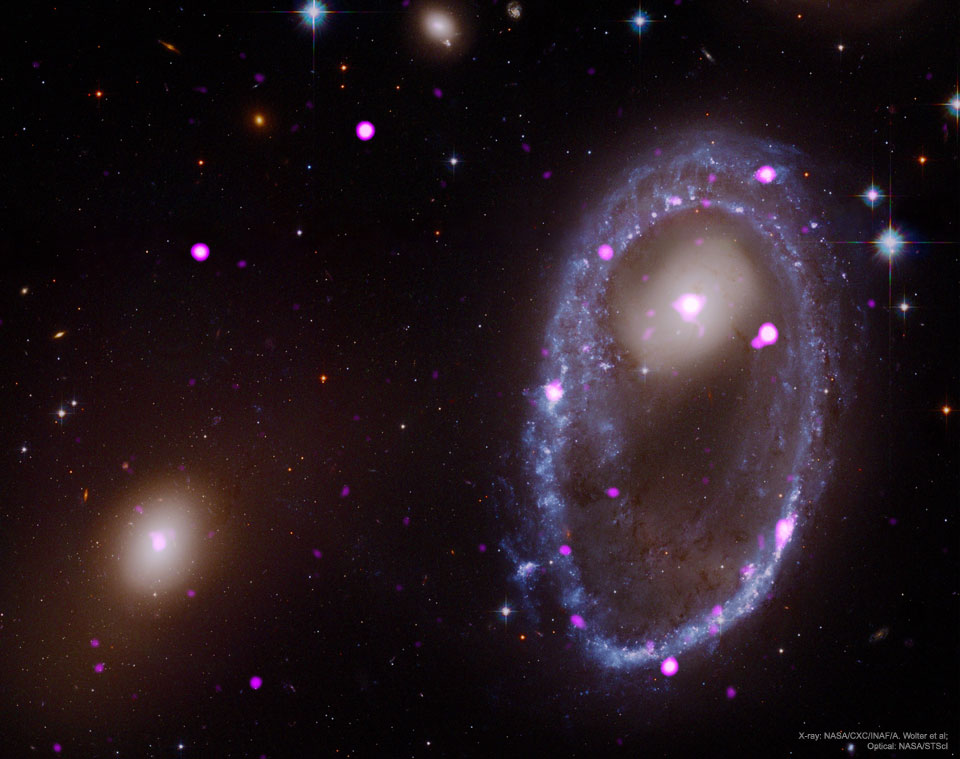 Une collision cosmique forge un anneau galactique