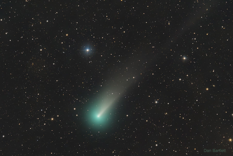 Et voici la comète Léonard ! 
