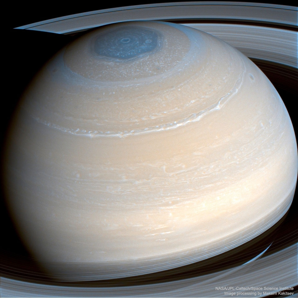 Saturne vue dans l\'infrarouge par Cassini