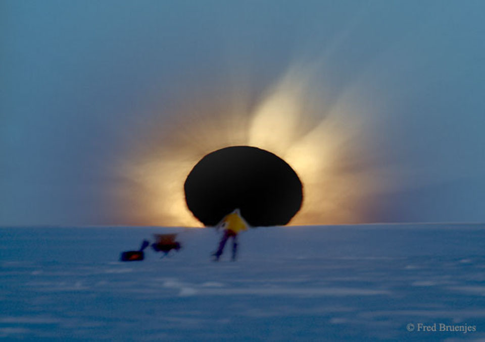 Éclipse totale en Antarctique