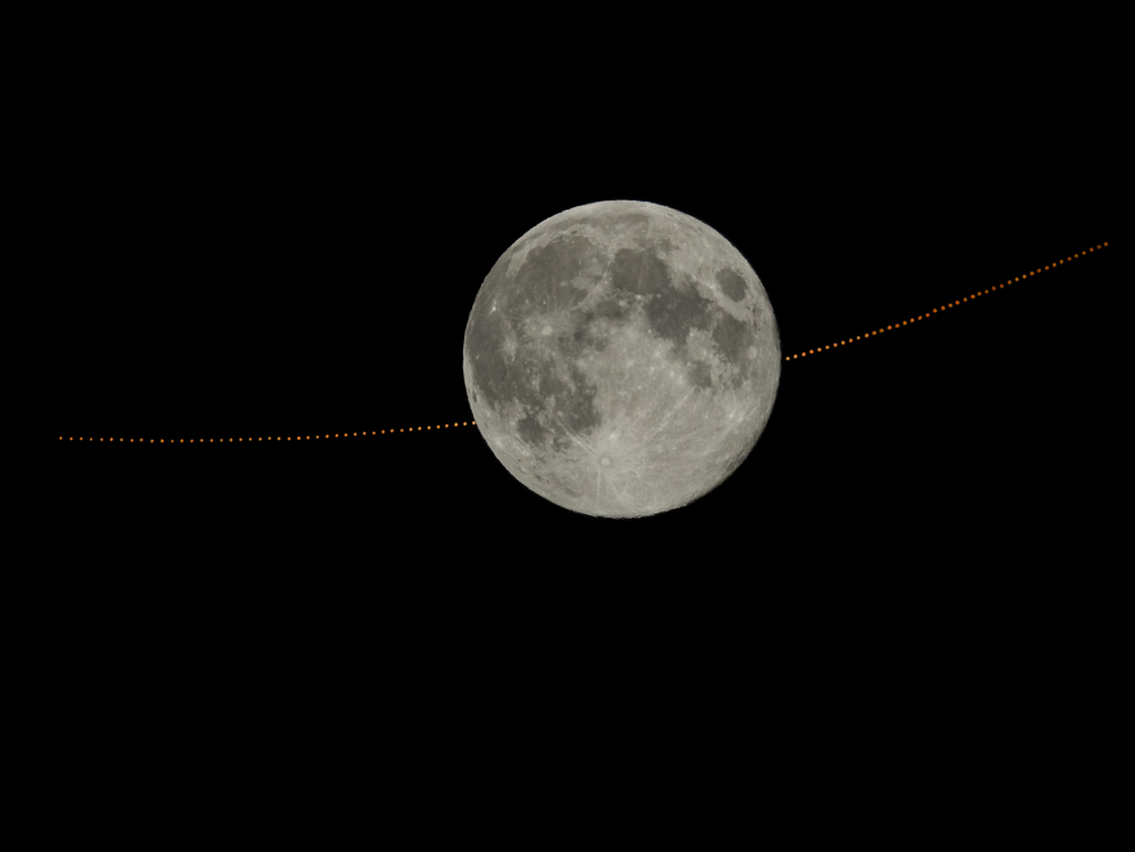 Mars passant derrière la Lune