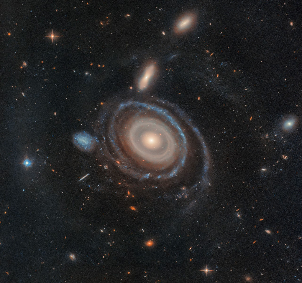 LEDA 1313424, la galaxie de la Cible