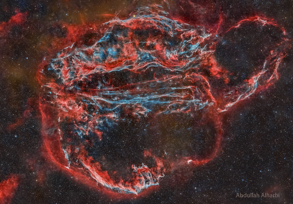 La nébuleuse du Voile, délicates volutes d\'une ancienne supernova